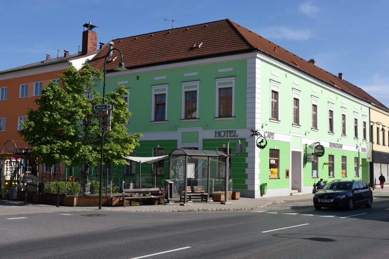 Weinhotel Rieder Poysdorf Exterior foto